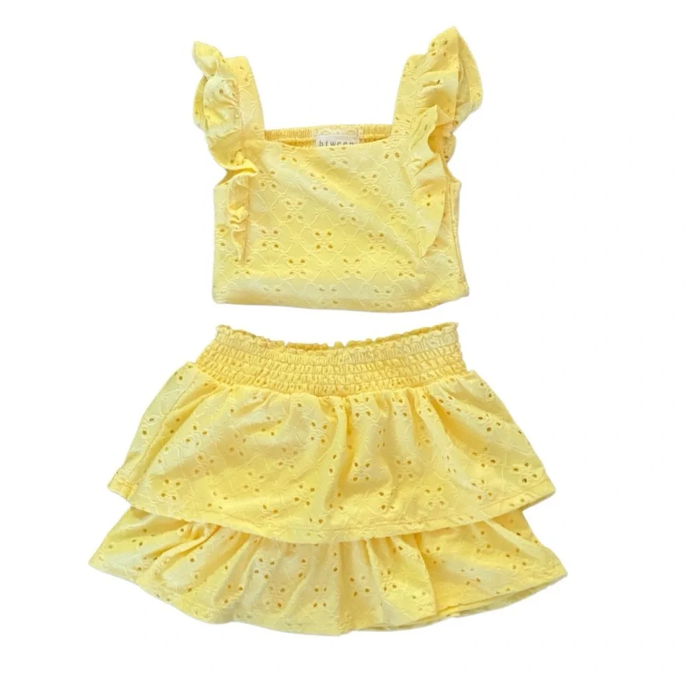 Btween Yellow Eyelet Kids Skirt Set. Size 4T